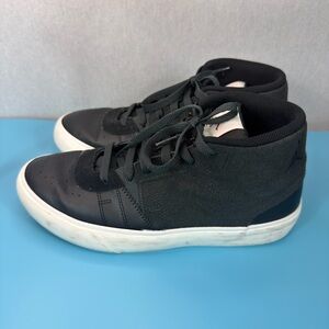 Nike Jordan Series Mid sneakers in a black colorway